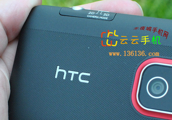 3D˫˰׿콢 HTC EVO 3Dͼ