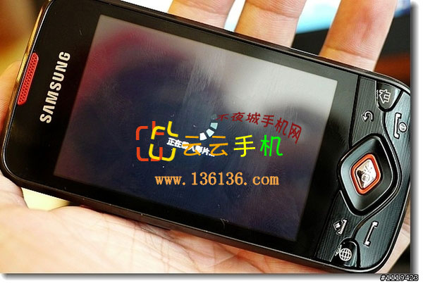 超值Android新机 三星I5700美女图赏