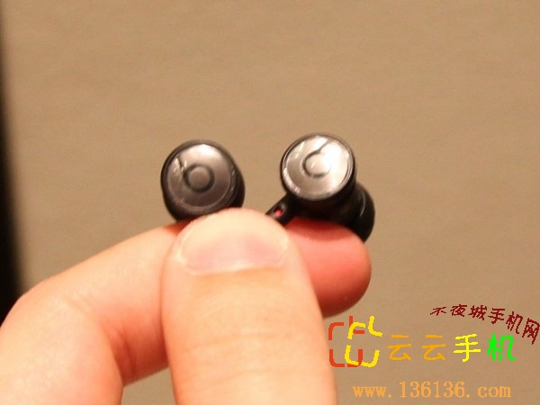 4.31.5GHz˫ HTC Sensation XEͼ