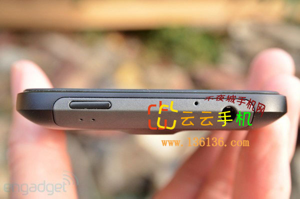 WP7 Mango콢» HTC Titanͼ