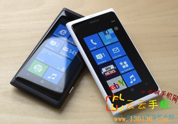 WP7» ɫLumia 800ͼ