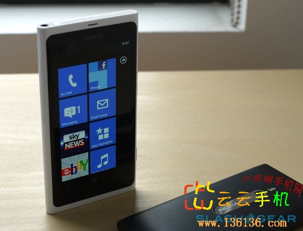 WP7» ɫLumia 800ͼ