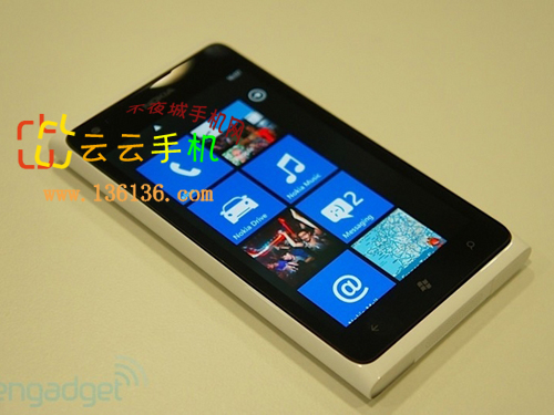 4.3WP7콢 ɫLumia 900ͼ