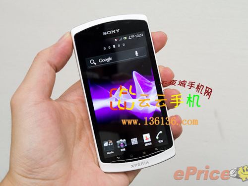 4寸中端时尚安卓 索尼Xperia neo L图赏