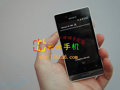 3.5ʱŻ Xperia miroͼ