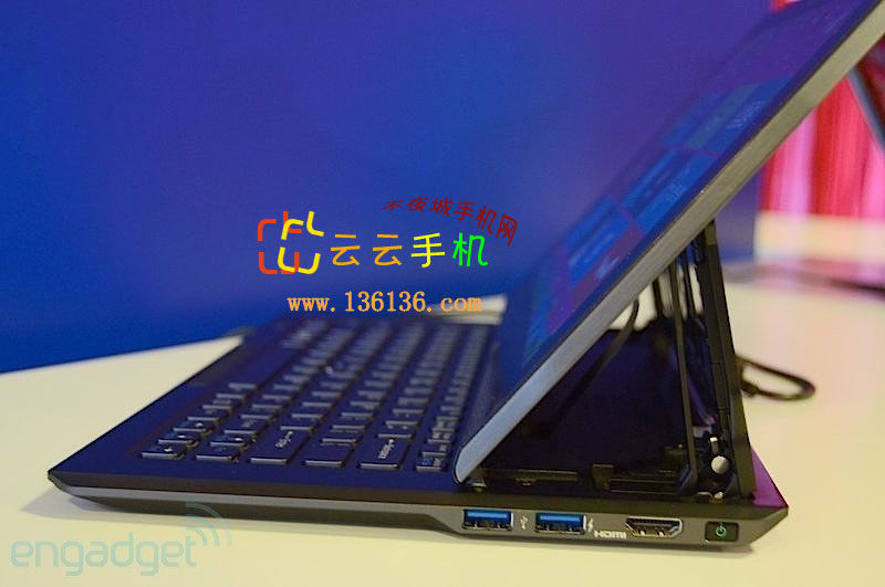 滑盖Win8个性平板 索尼VAIO Duo 11图