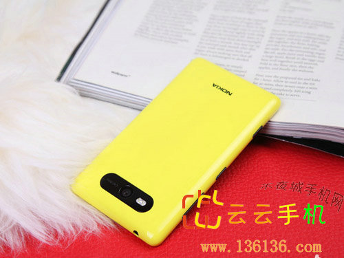 ˫ɫWP8» ŵLumia 820ͼ