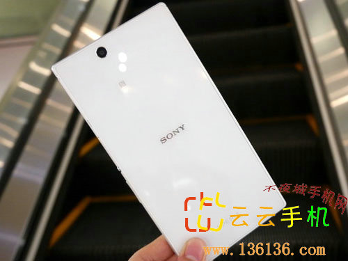 ɫˮ Xperia Z Ultraͼ