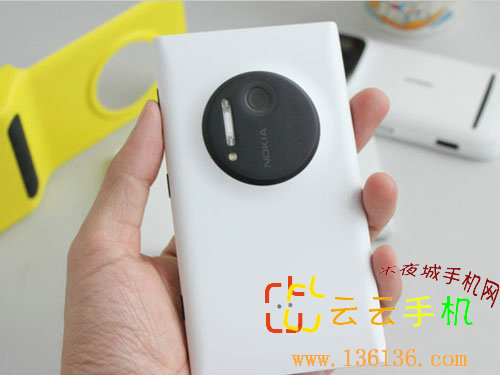 4.5ӢWP8 Lumia 1020