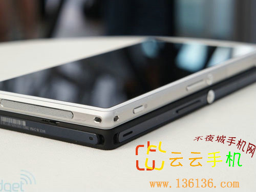 G镜头白色安卓美机 索尼Xperia Z1图赏
