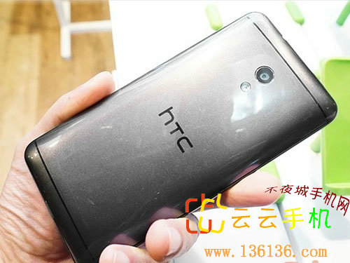 5Ӣĺж˻ HTC Desire 700ͼ