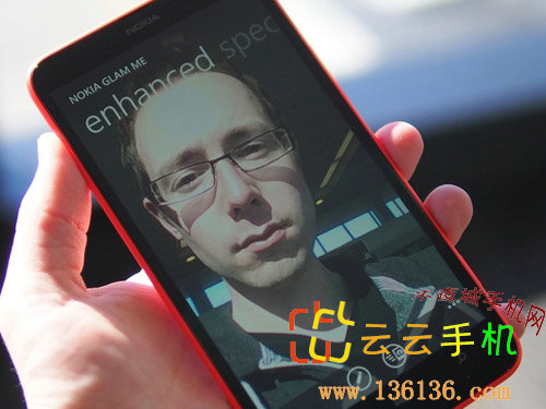 6Ӣ˫ ŵLumia 1320ͼ